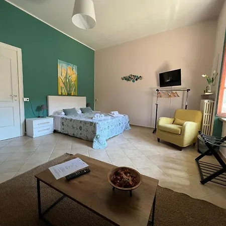 Dimora Della Corte Bed & Breakfast *